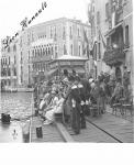 21. spectateurs au bord du grand canal - 1934