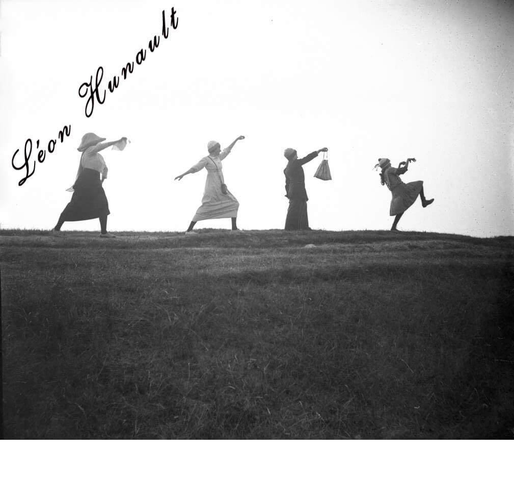 30. les 4 silhouettes de Trébeurden - 1921