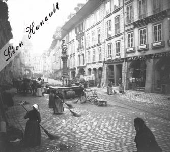 6 Balayeuses sur la Marktgasse à Berne vers 1910