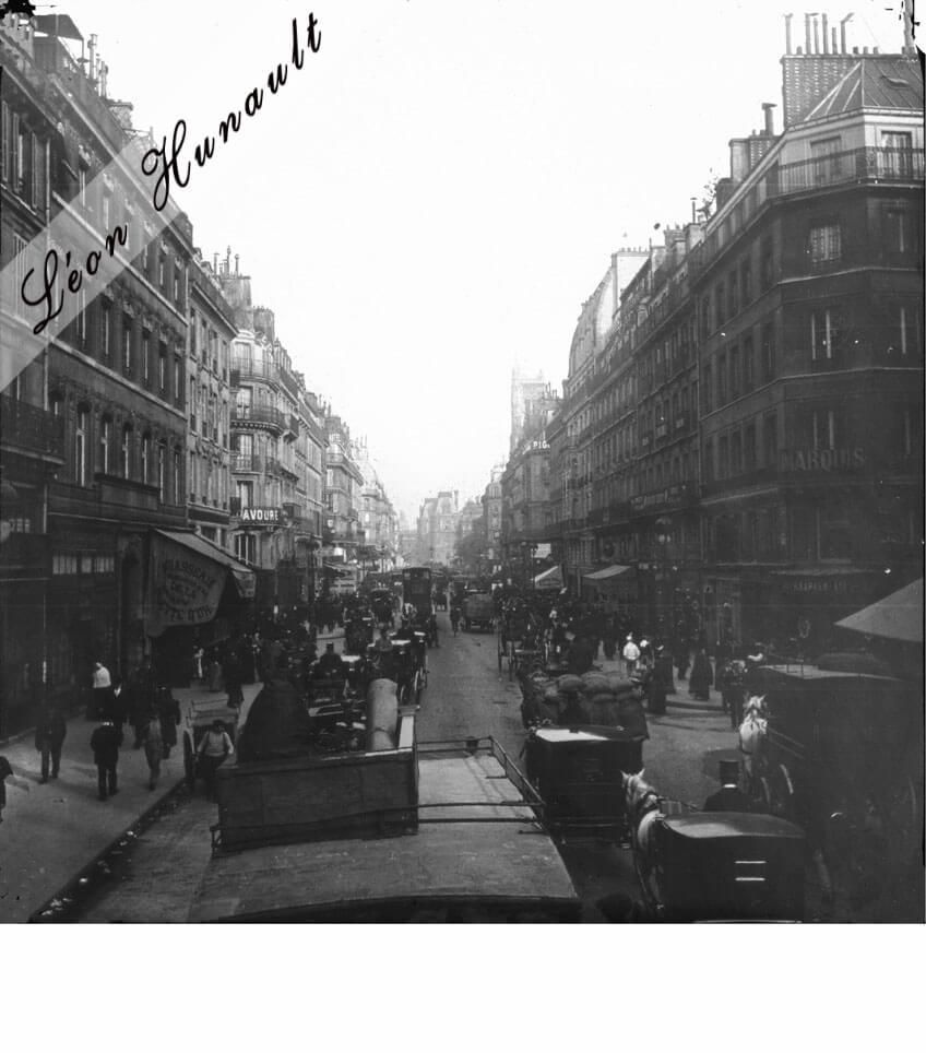 9. la rue de Rivoli au niveau de la rue Bertin Poirée vers 1910