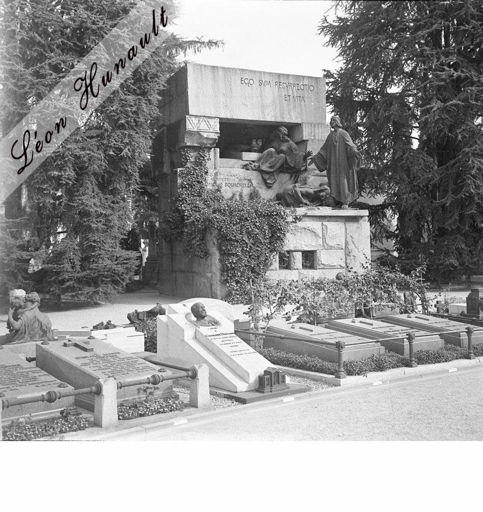 11 cimetière monumental - tombe de la famille de l'architecte Romolo Squadrelli, sculpteur E. Bazzaro