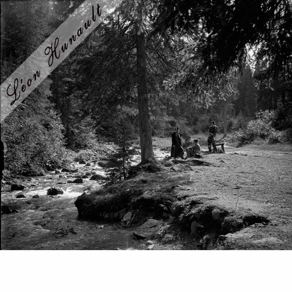 4. Chamonix - au bois de Paradis - 1935